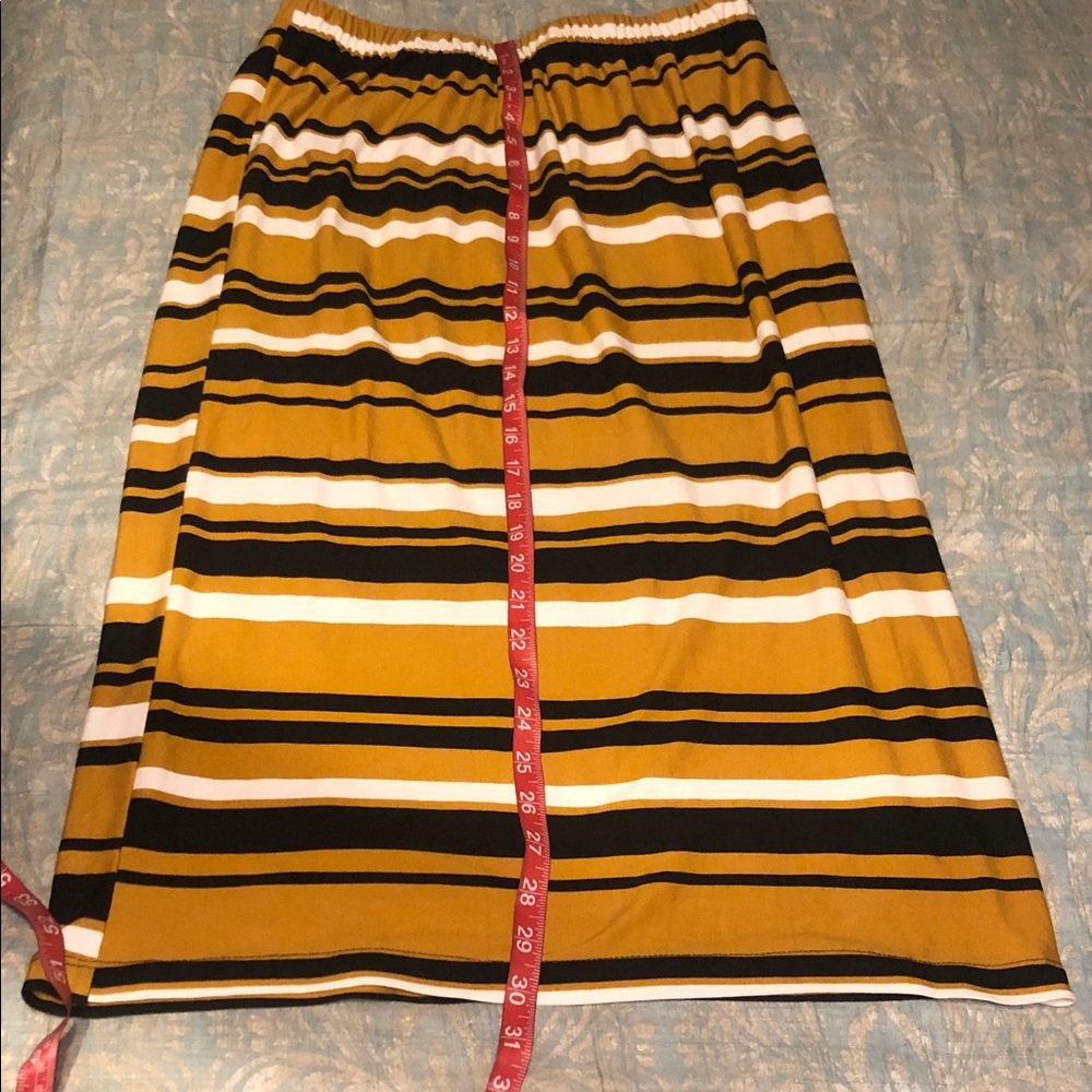 Yellow Asymmetrical Pleated Skirt - Picture 7 of 7